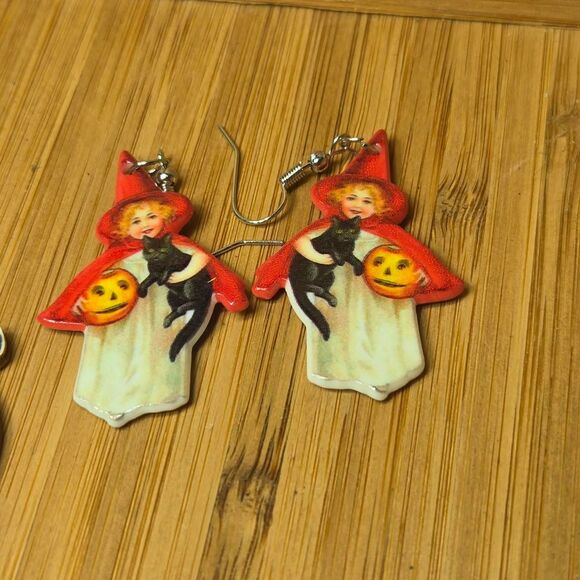vintage inspired Halloween earrings wood - Picture 3 of 4